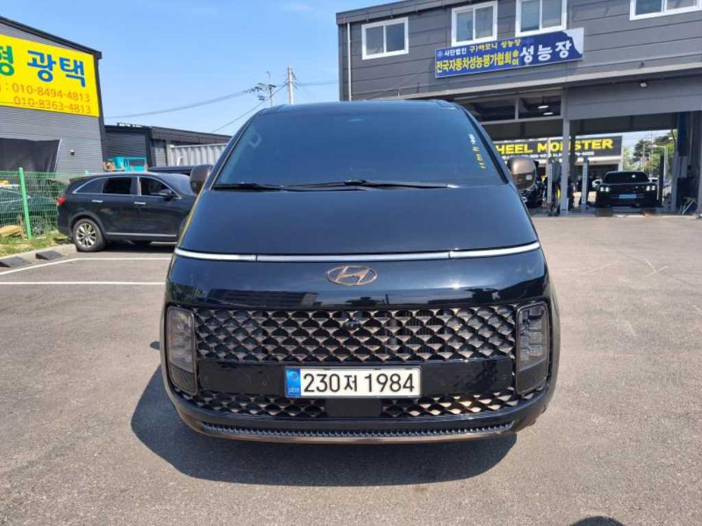 HYUNDAI Staria 2022 Negro - Importación desde Corea - HF Imports Iquique - Foto 1