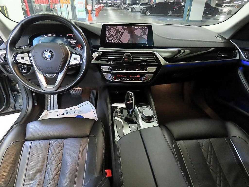 BMW 5 Series - Vista 10