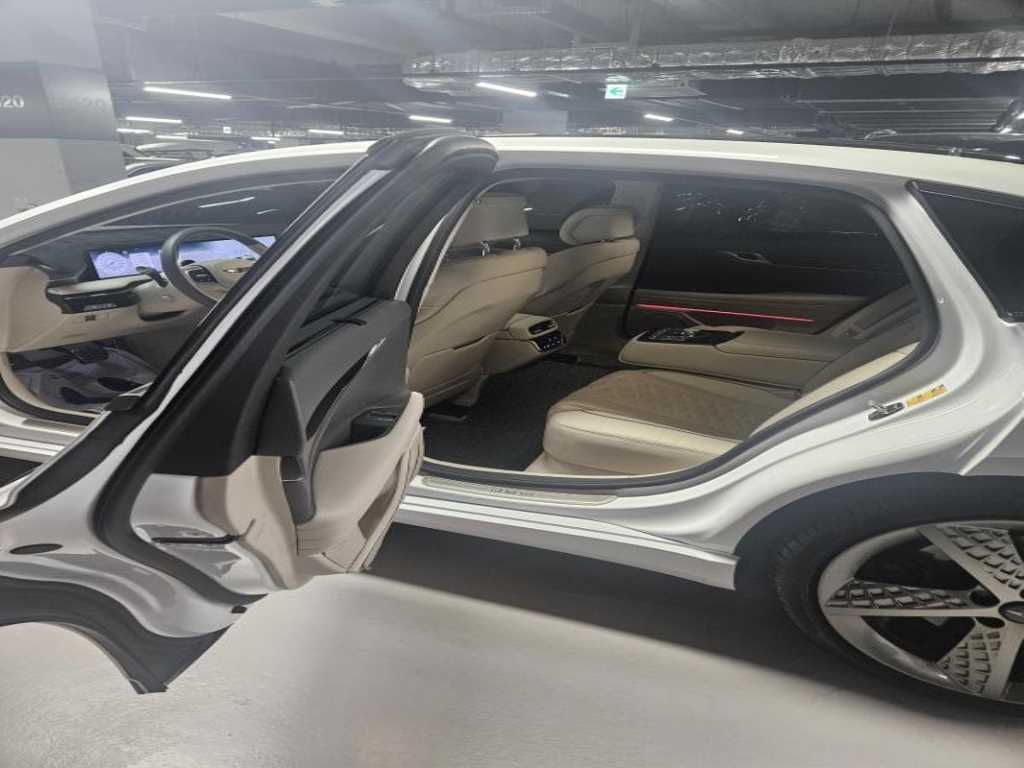 Genesis G80 2025 Blanco - Importación desde Corea - HF Imports Iquique - Foto 19