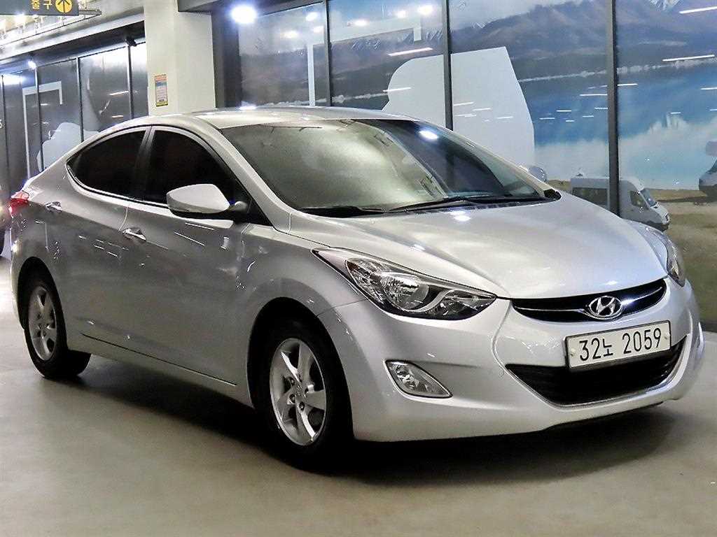 HYUNDAI Avante 2011 - Importación desde Corea - HF Imports Iquique - Foto 1