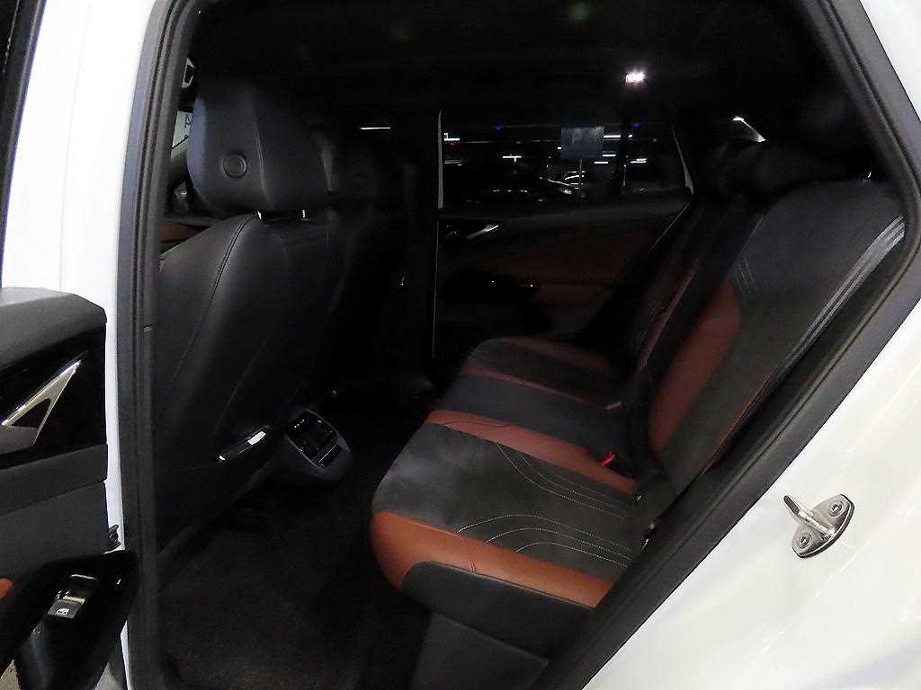 Volkswagen ID.4 - Vista 7