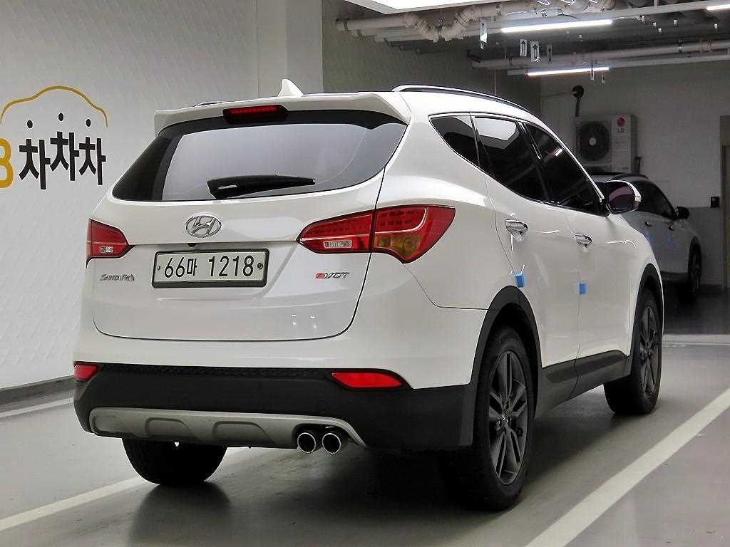 HYUNDAI Santa Fe - Vista 4