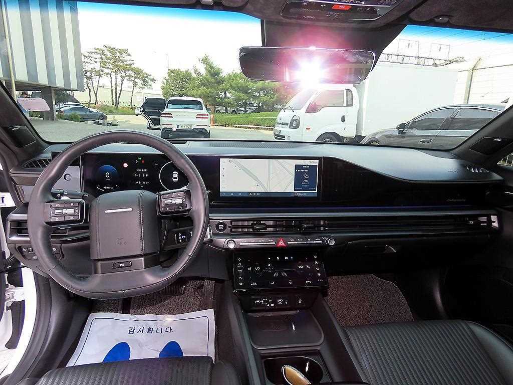 HYUNDAI Grandeur - Vista 7