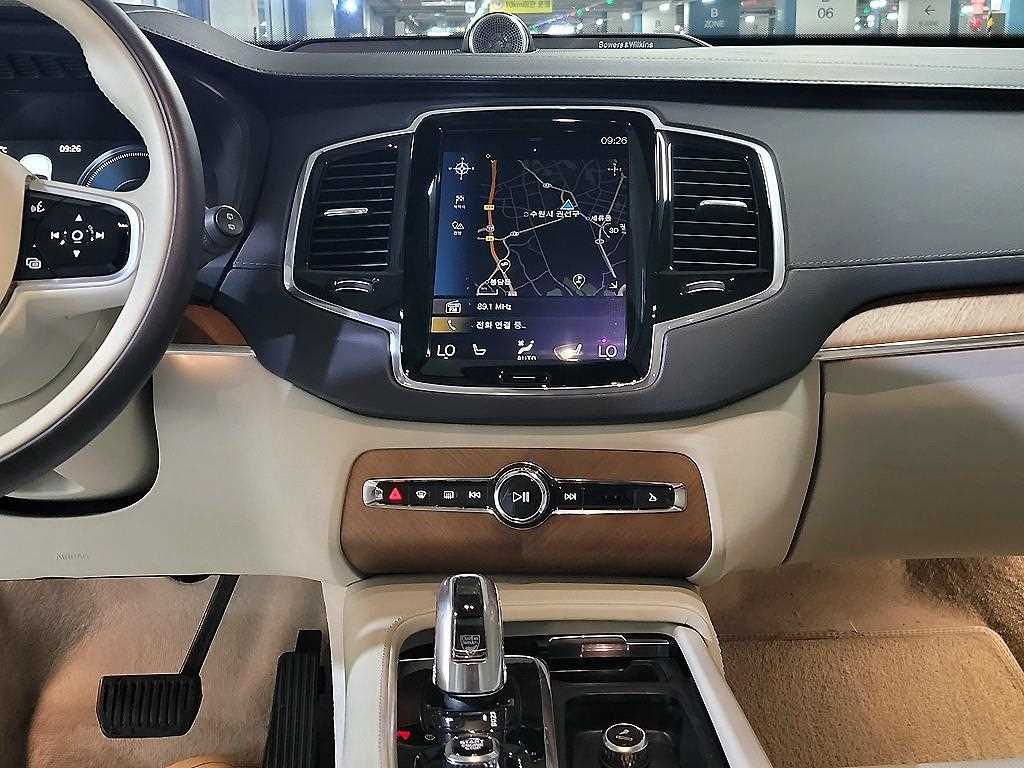 Volvo XC90 - Vista 11