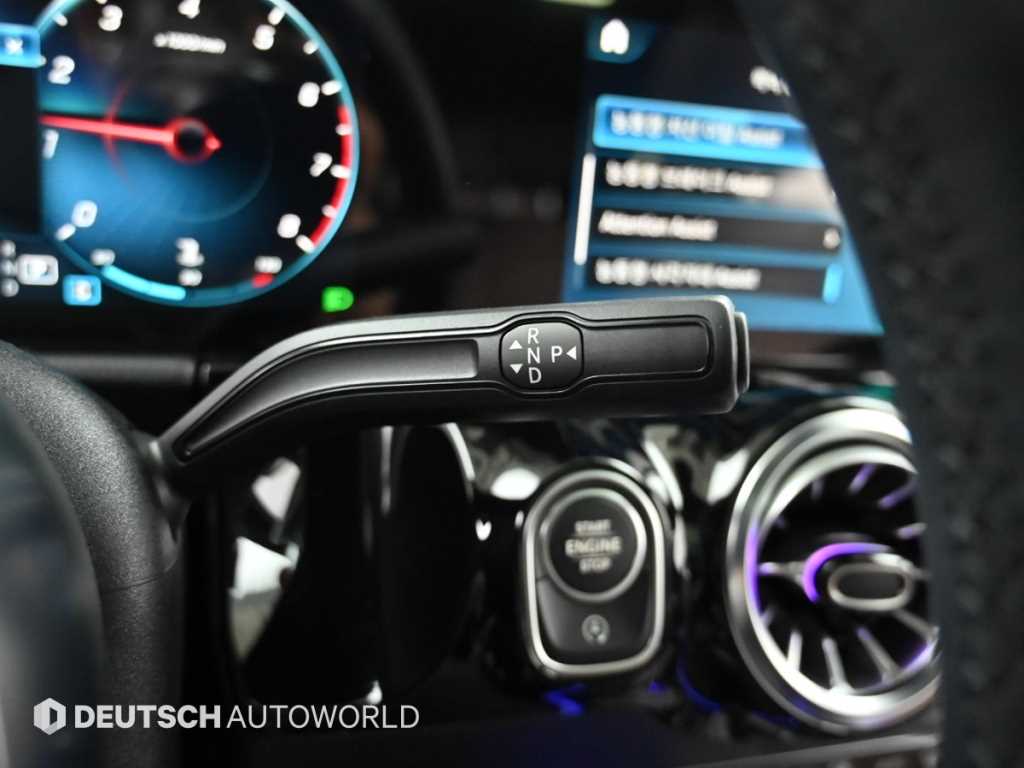 Mercedes Benz GLA Class - Vista 9