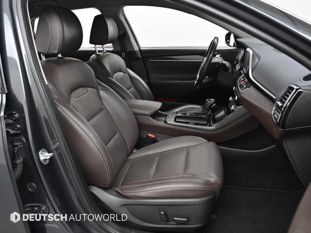 HYUNDAI Grandeur - Vista 10