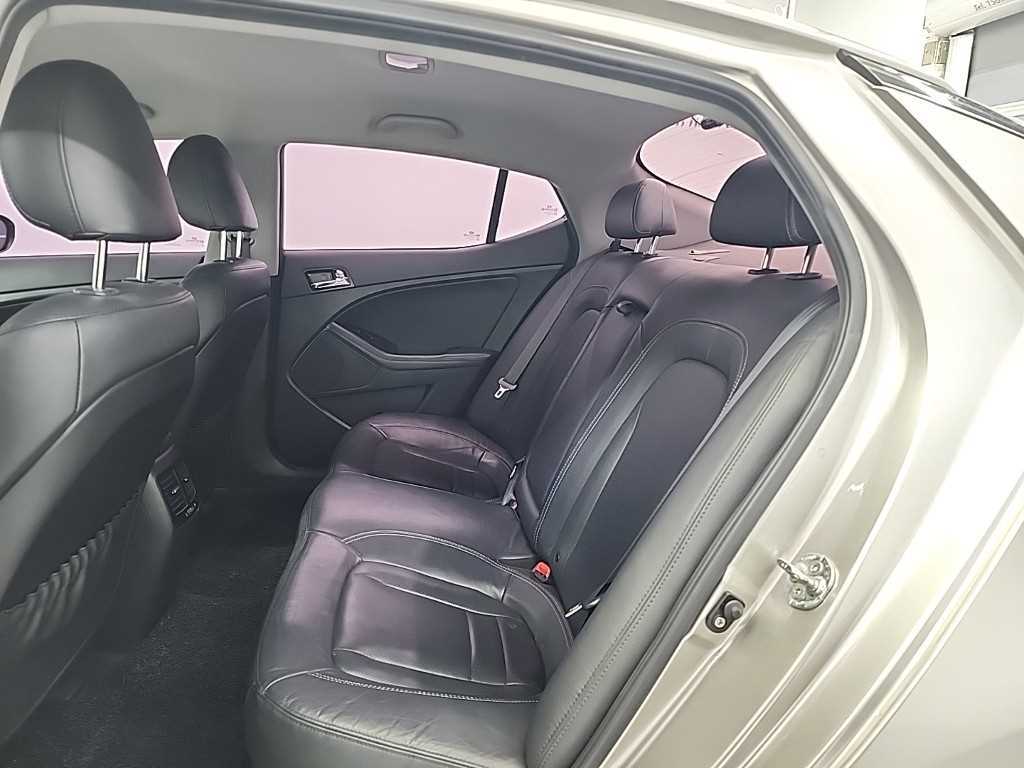 KIA K5 - Vista 12