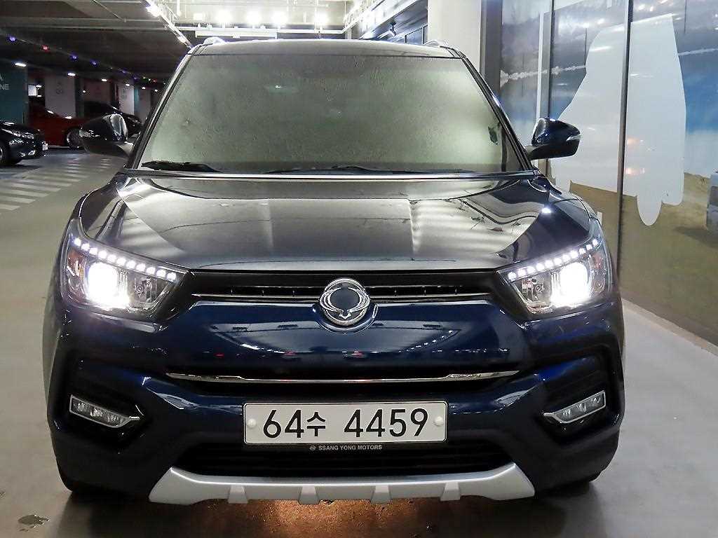 Ssangyong Tivoli - Vista 2