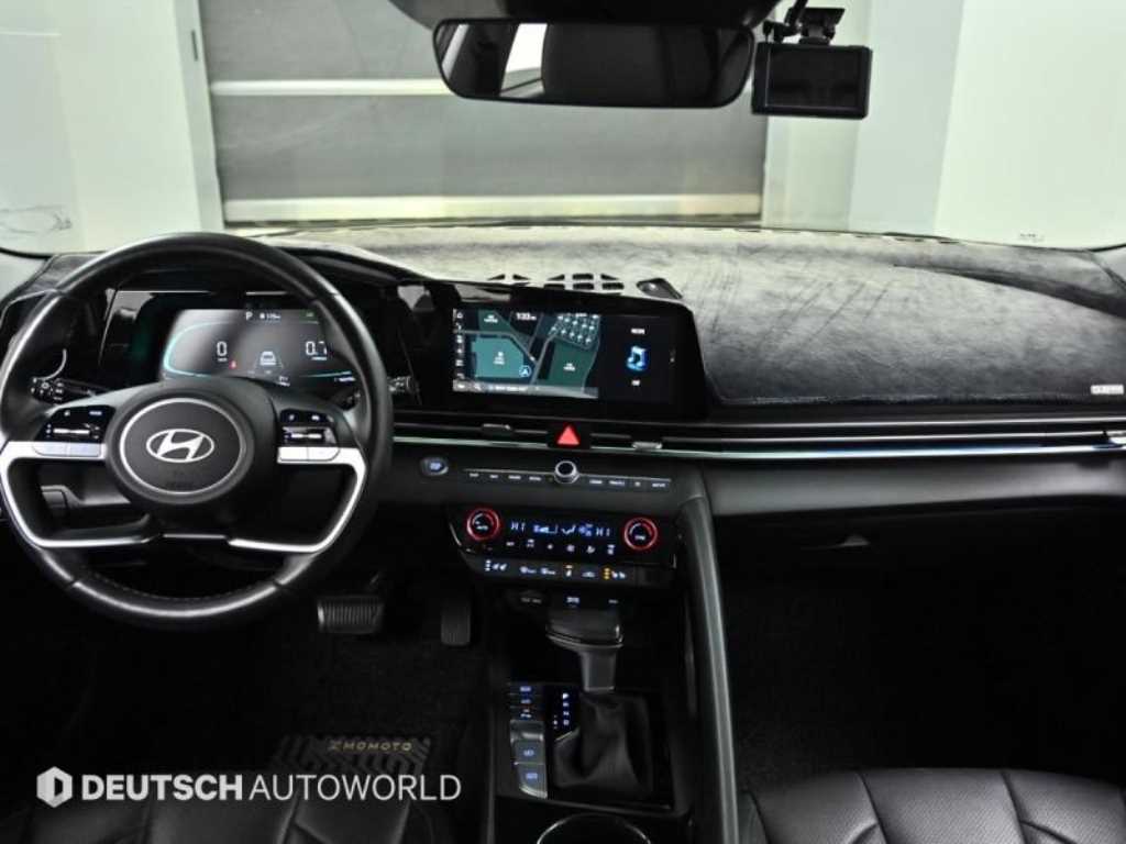 HYUNDAI Avante - Vista 7