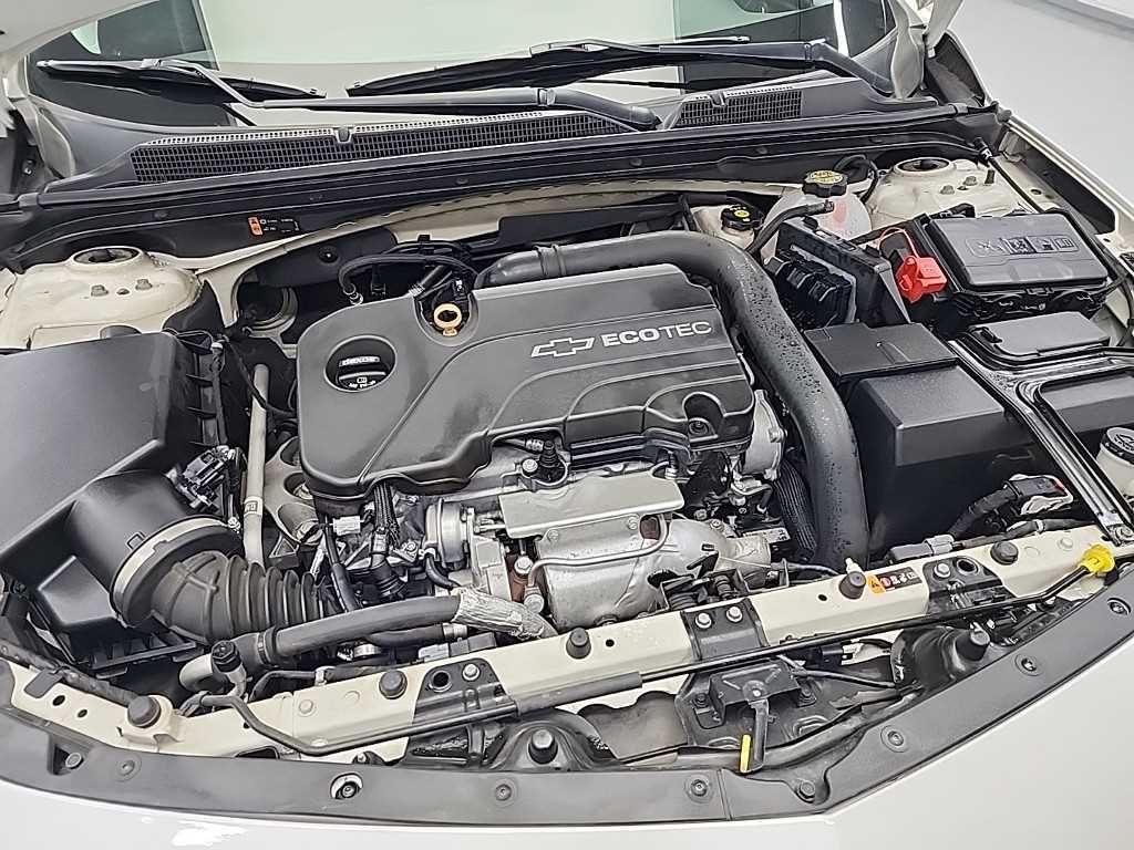 Chevrolet Malibu - Vista 5