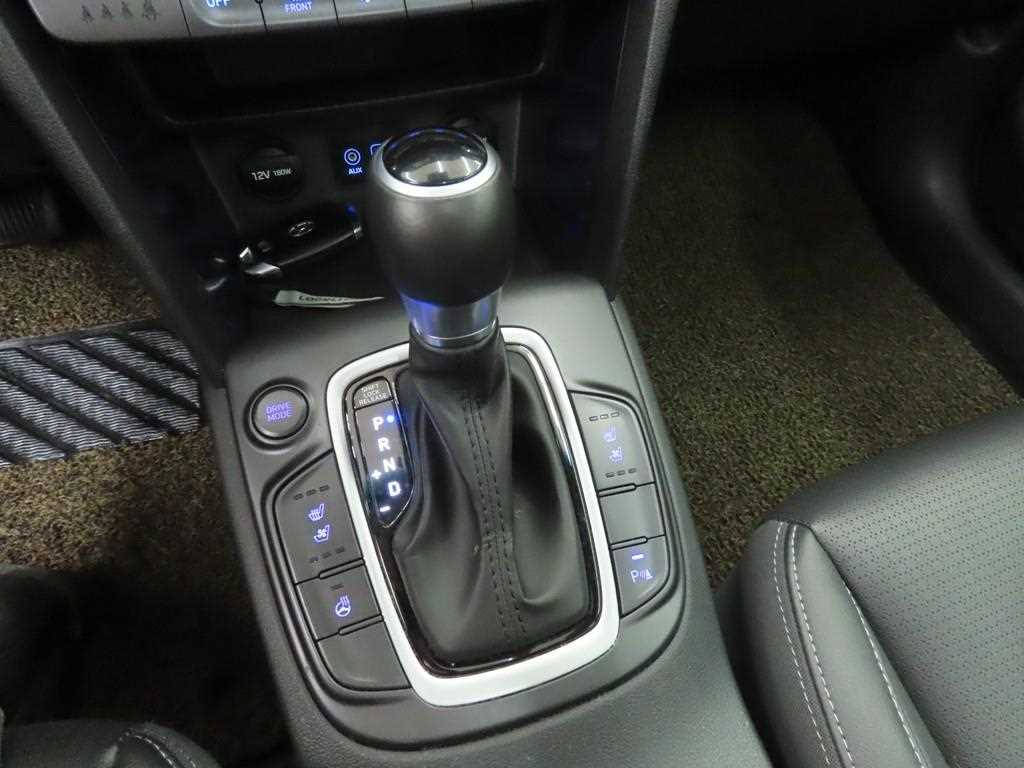 HYUNDAI Kona - Vista 12