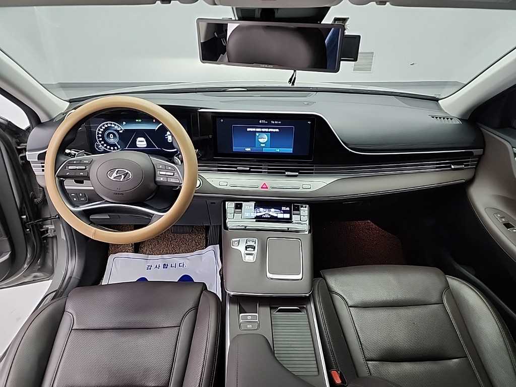 HYUNDAI Grandeur - Vista 7