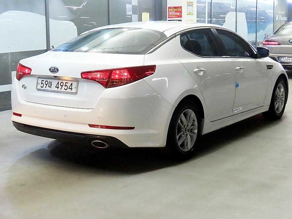 KIA K5 - Vista 4