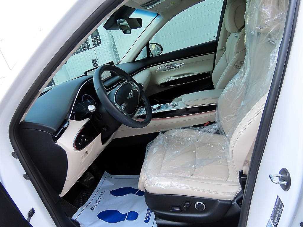 Genesis GV70 - Vista 5
