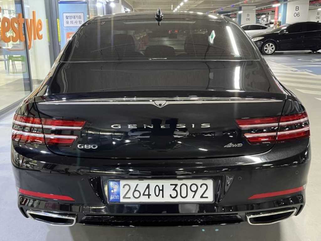 Genesis G80 - Vista 6