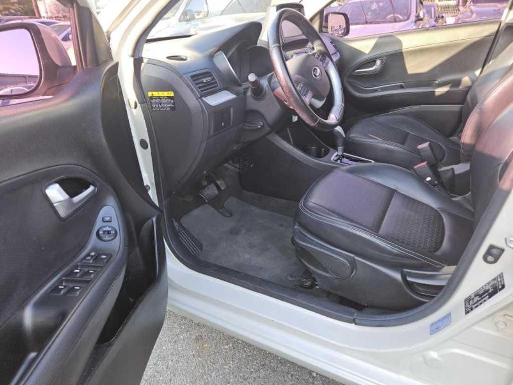 KIA Morning - Vista 5
