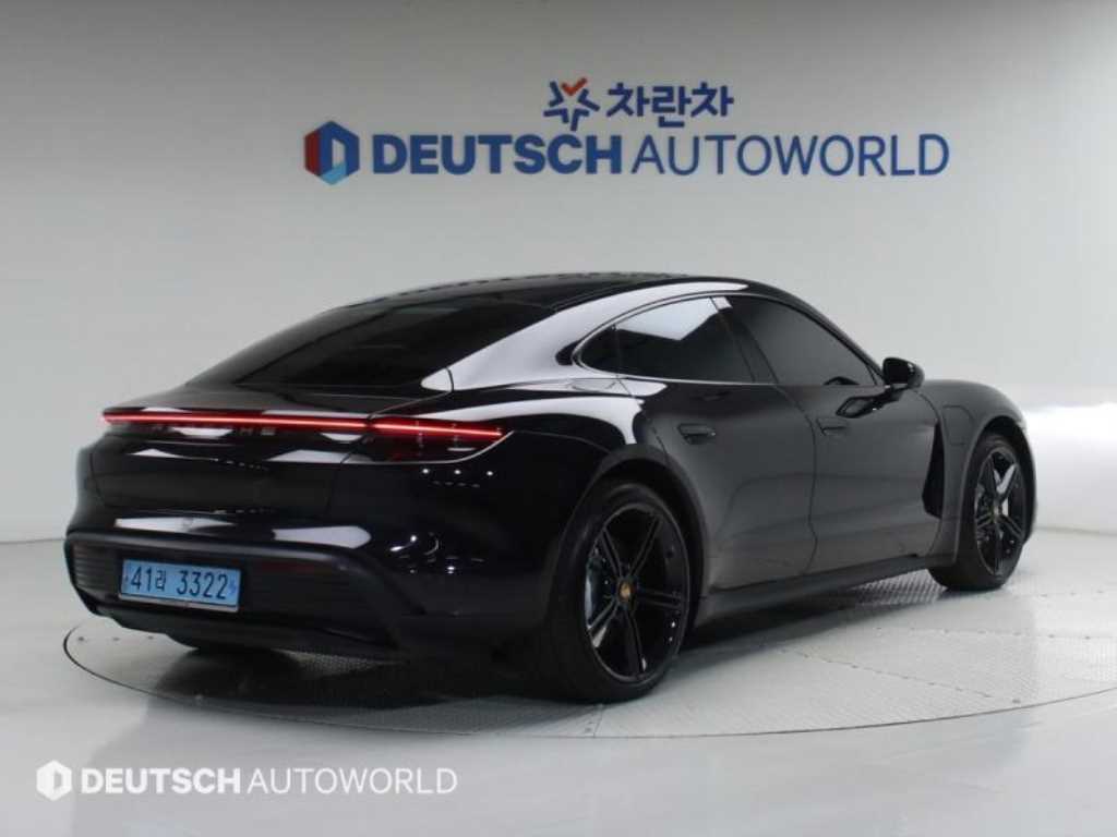 Porsche Taycan - Vista 2
