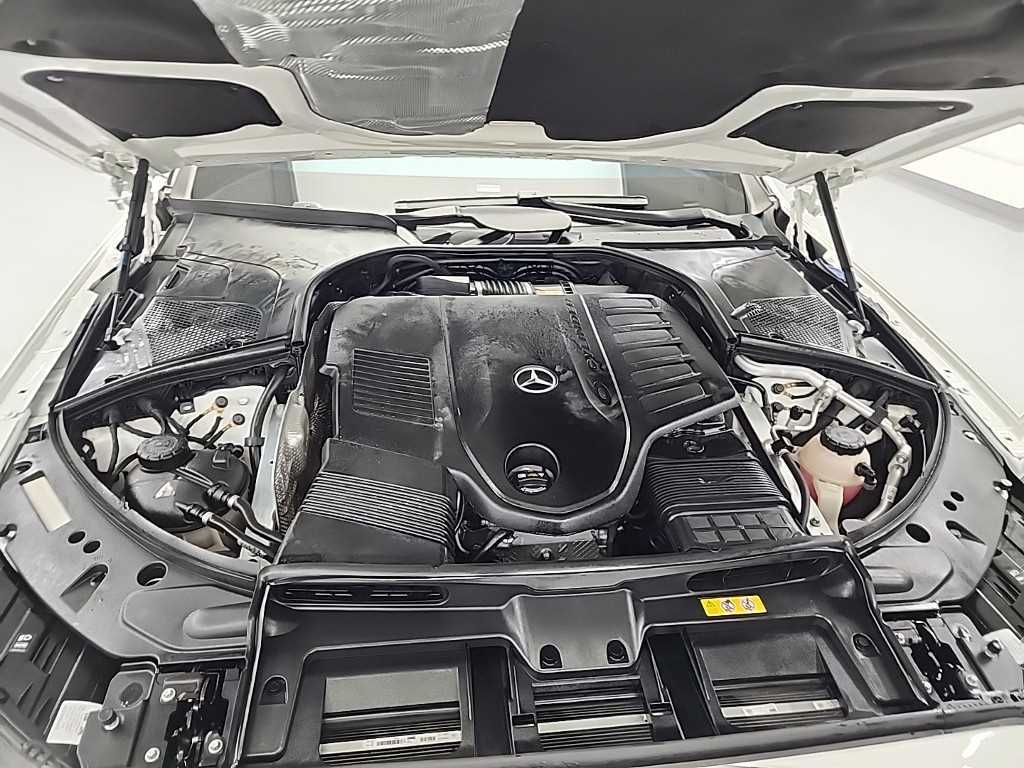 Mercedes Benz S Class - Vista 6
