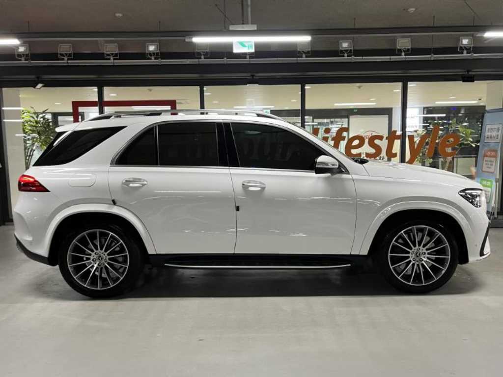 Mercedes Benz GLE Class - Vista 3
