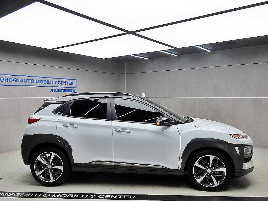 HYUNDAI Kona - Vista 2