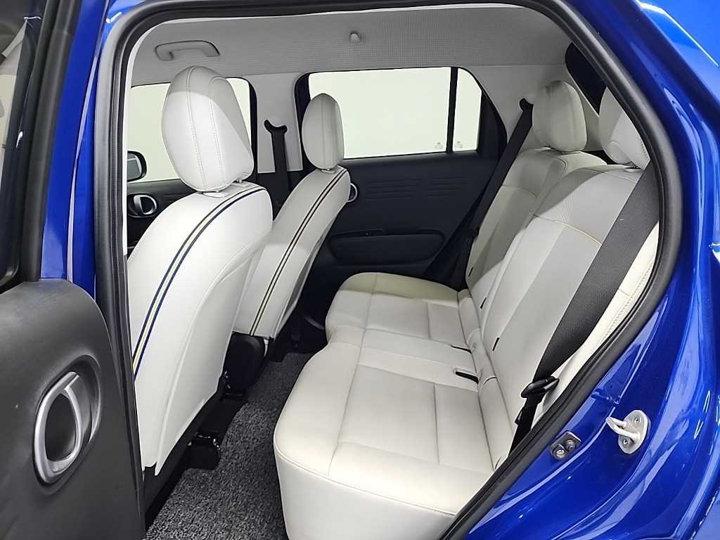 HYUNDAI Casper - Vista 12