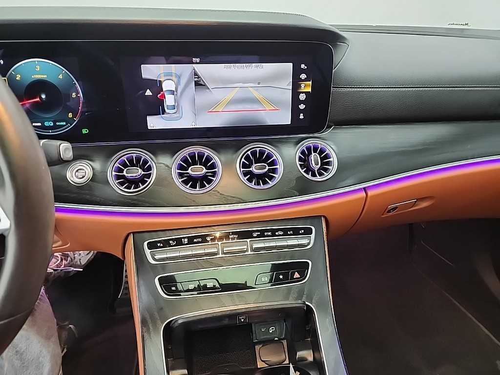 Mercedes Benz CLS Class - Vista 10