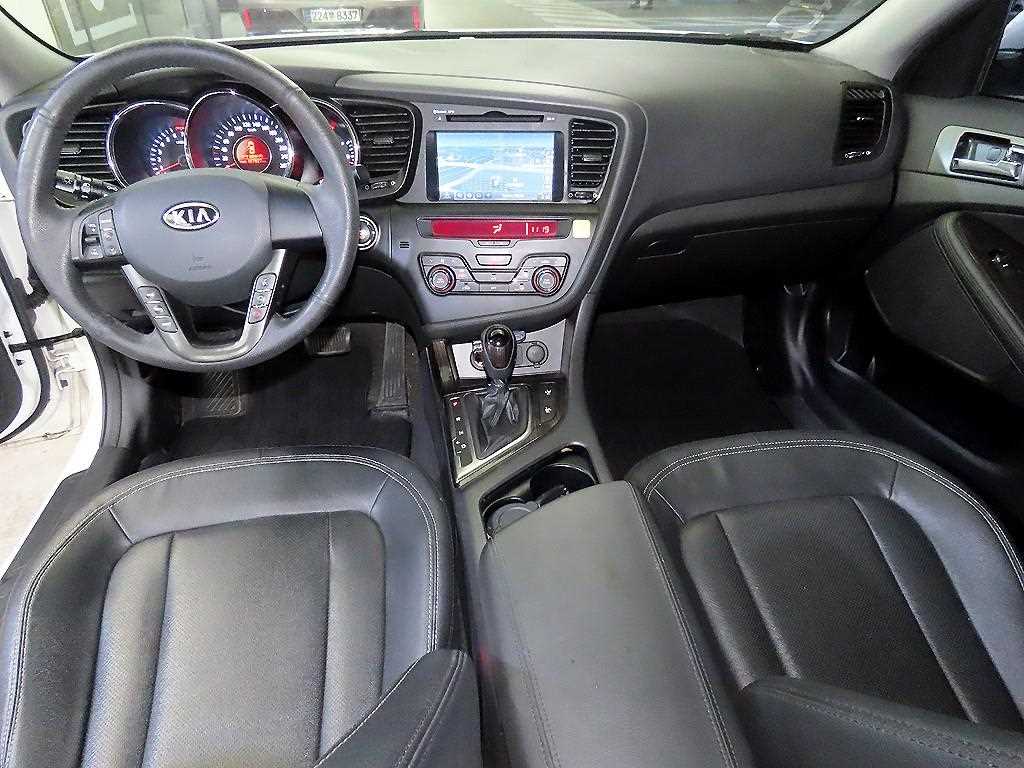 KIA K5 - Vista 10
