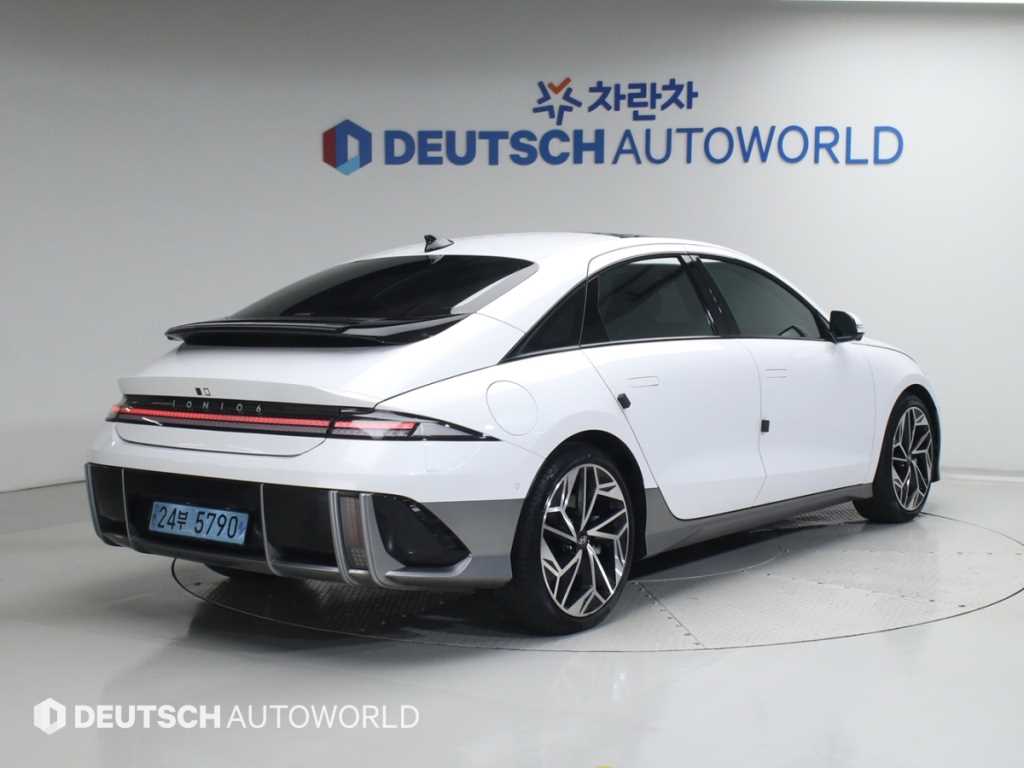 HYUNDAI Ioniq 6 - Vista 2