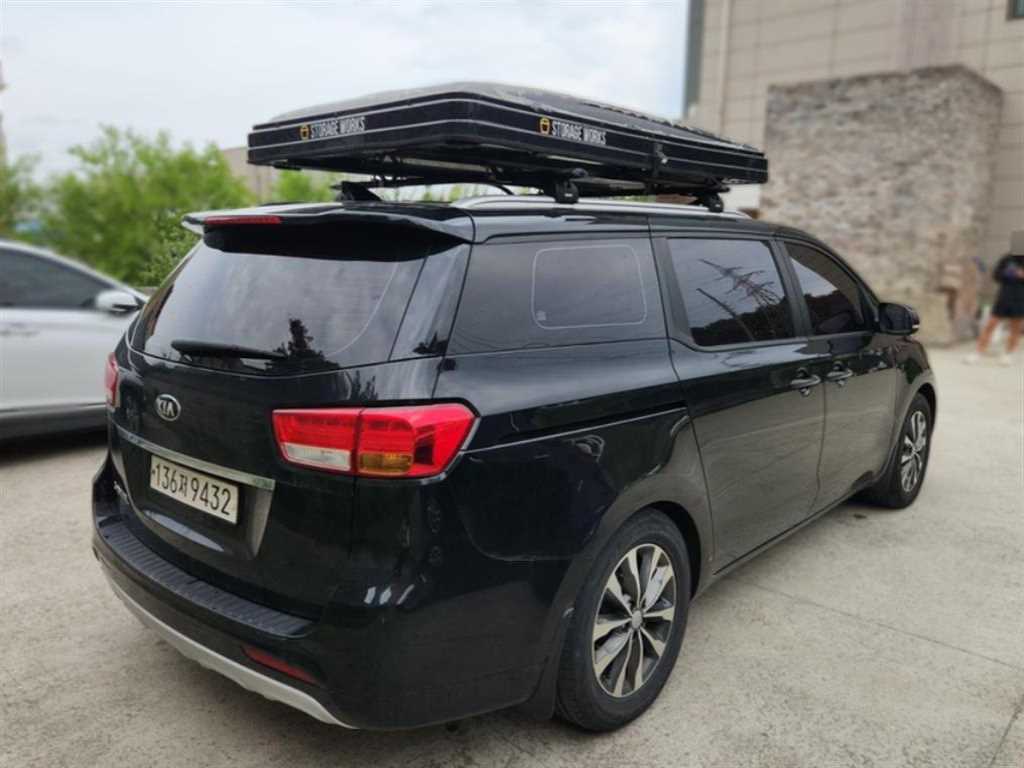 KIA Carnival - Vista 6