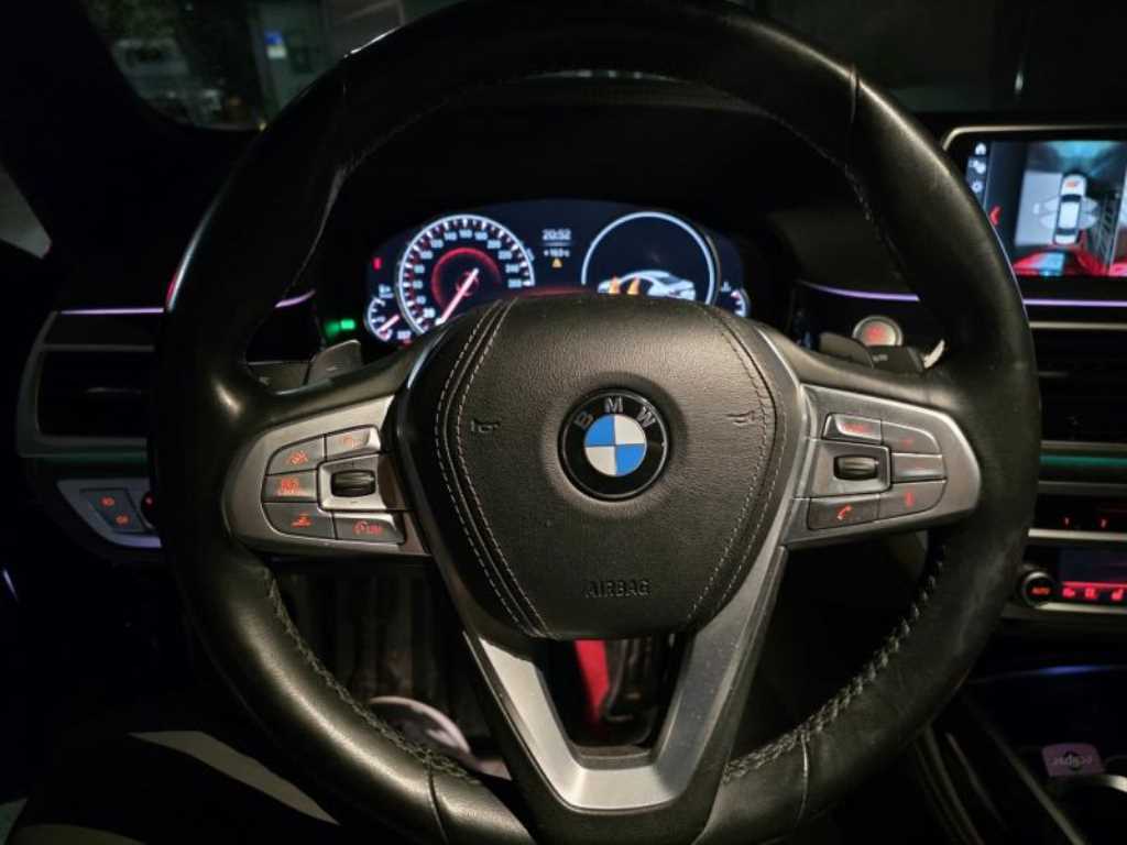 BMW 7 Series - Vista 10