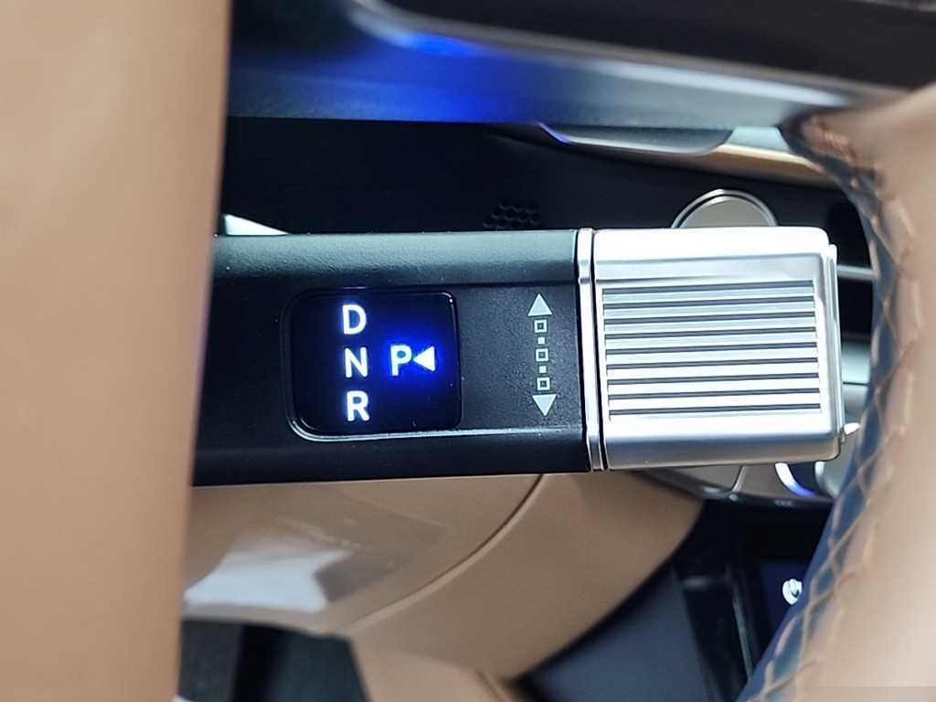 HYUNDAI Grandeur - Vista 8