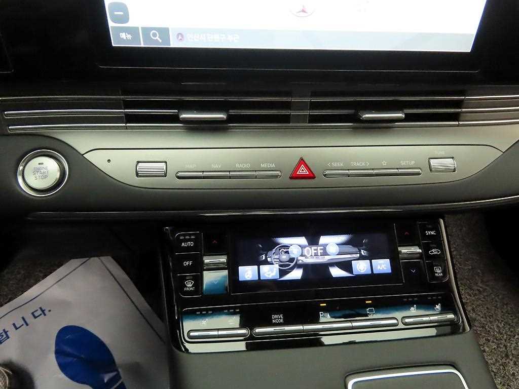 HYUNDAI Grandeur - Vista 9