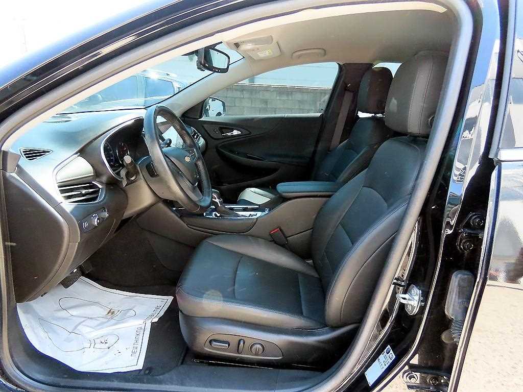 Chevrolet Malibu - Vista 5