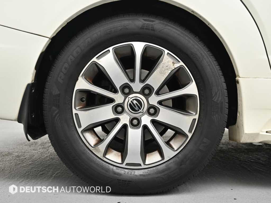 Ssangyong Korando - Vista 5