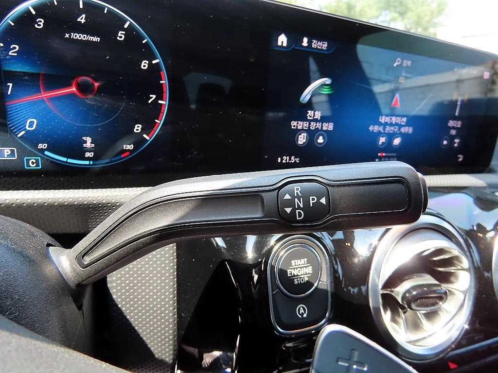 Mercedes Benz CLA Class - Vista 11
