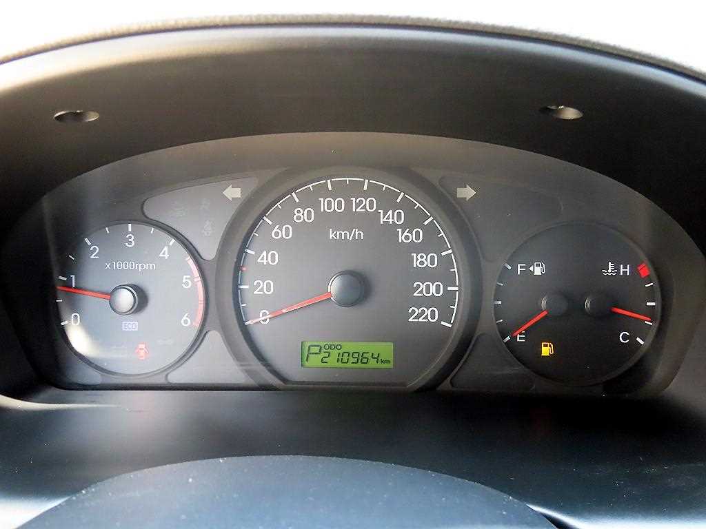 HYUNDAI Starex - Vista 9