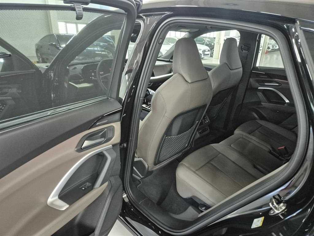 Audi Q5 2025 Negro - Importación desde Corea - HF Imports Iquique - Foto 17