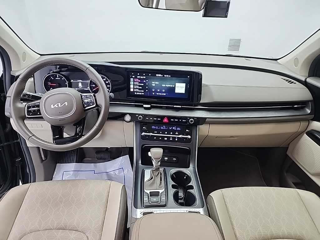 KIA Carnival - Vista 7