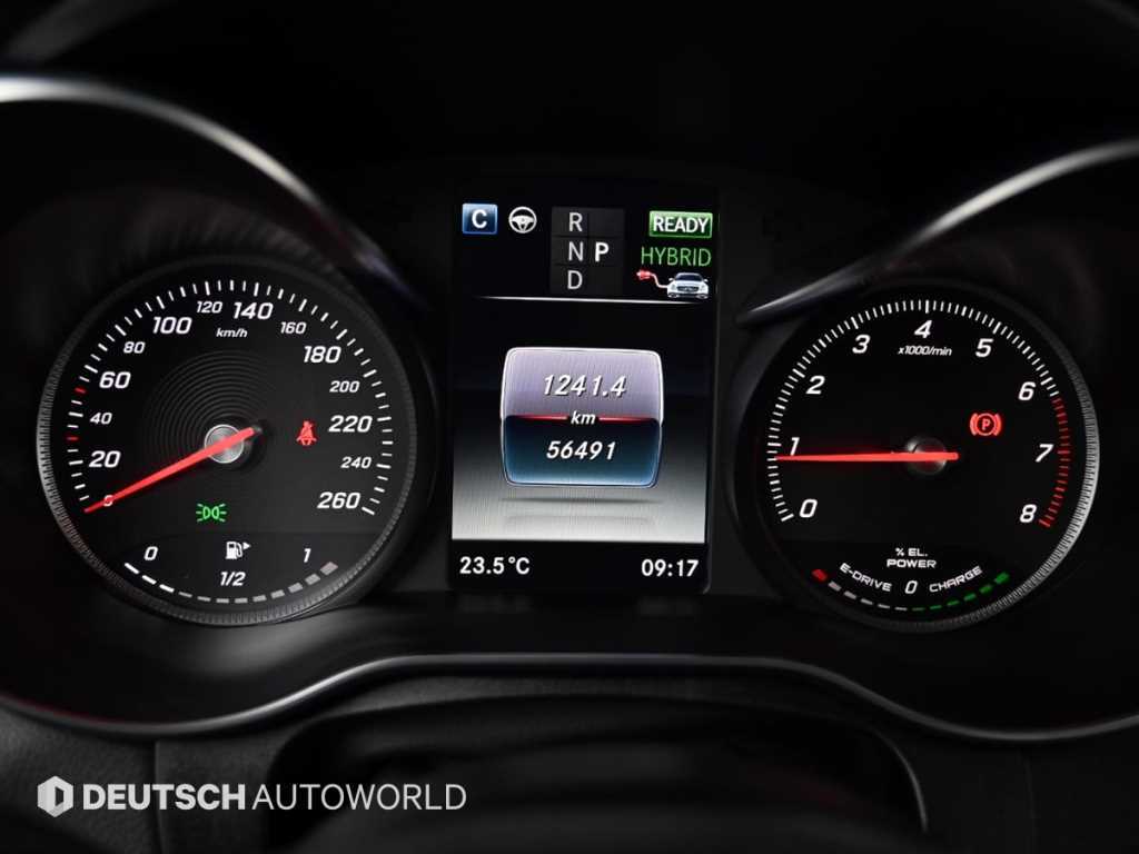 Mercedes Benz GLC Class - Vista 8