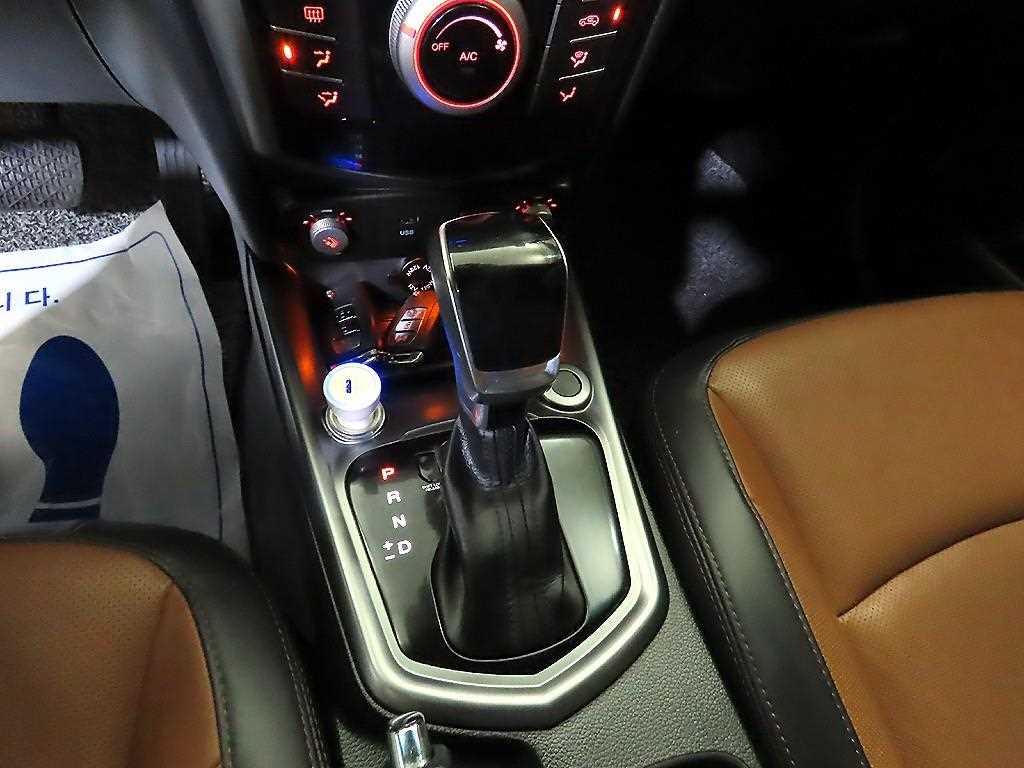 Ssangyong Tivoli - Vista 12