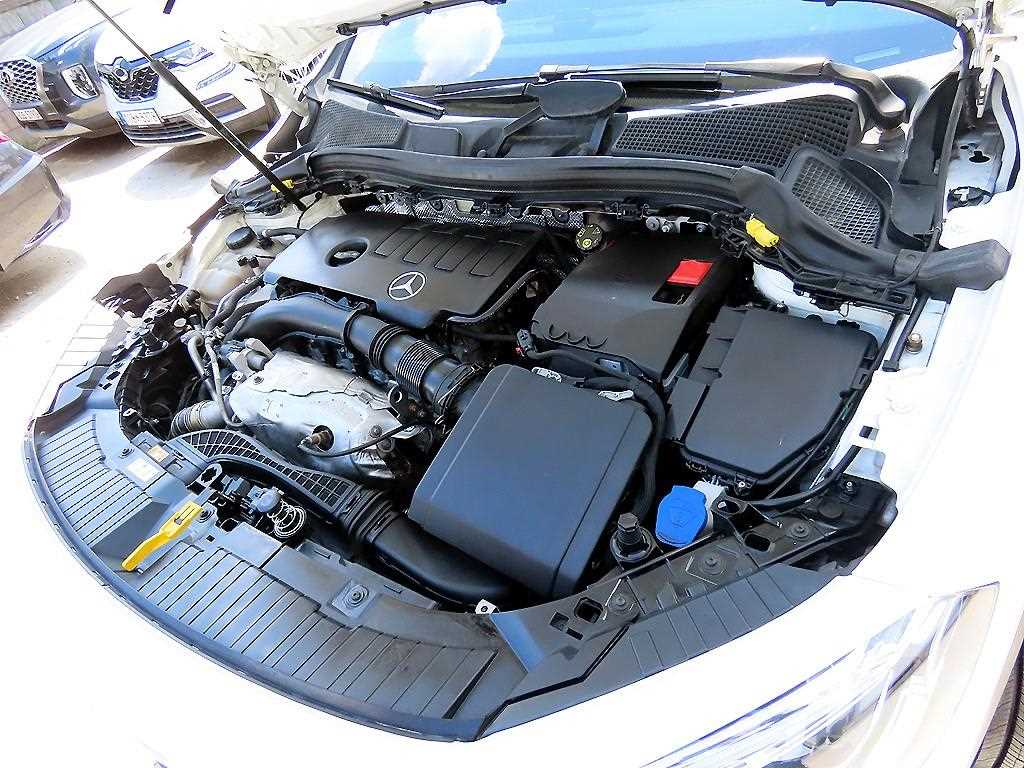 Mercedes Benz GLA Class 2020 Blanco - Importación desde Corea - HF Imports Iquique - Foto 18