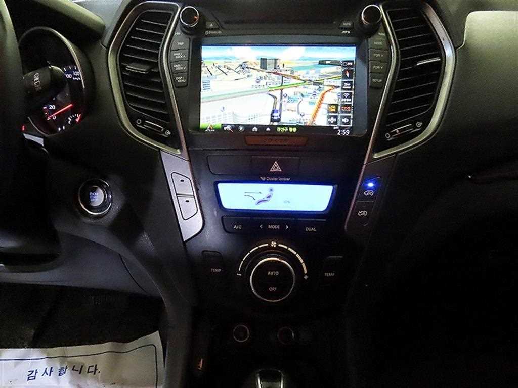 HYUNDAI Santa Fe - Vista 11
