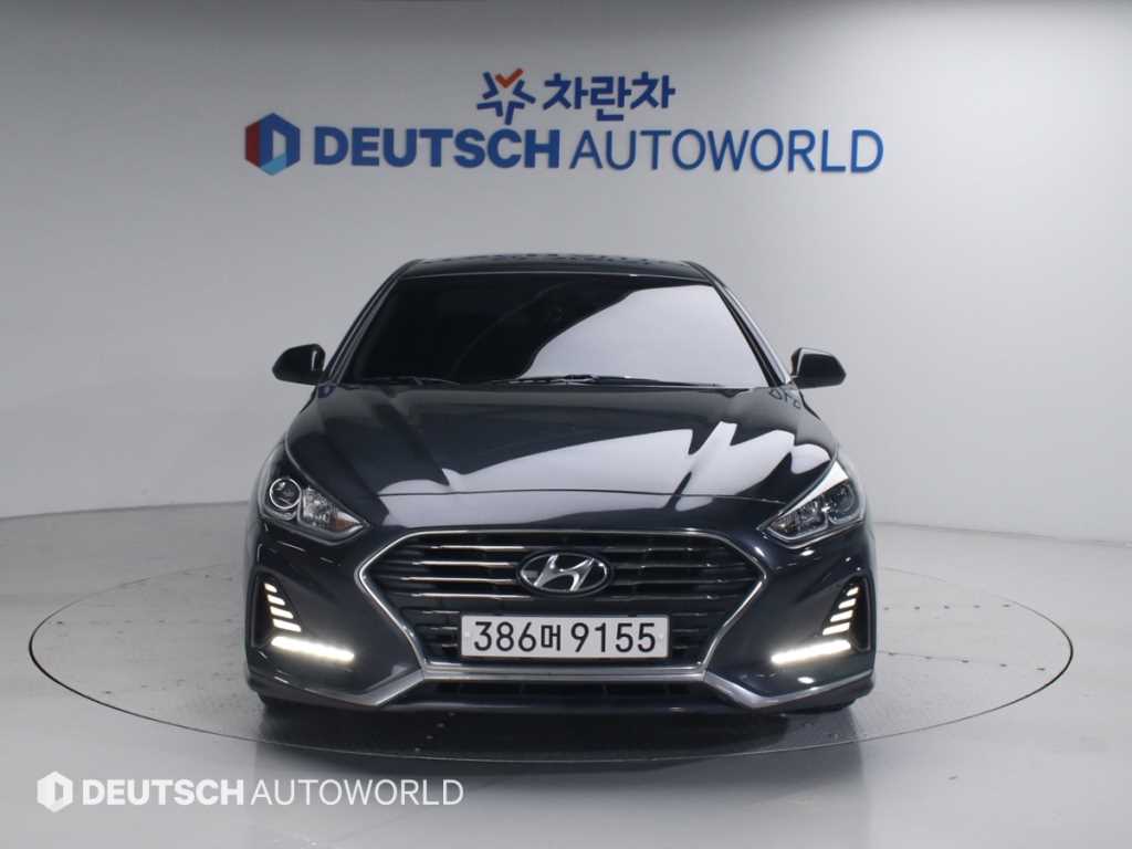 HYUNDAI Sonata - Vista 3