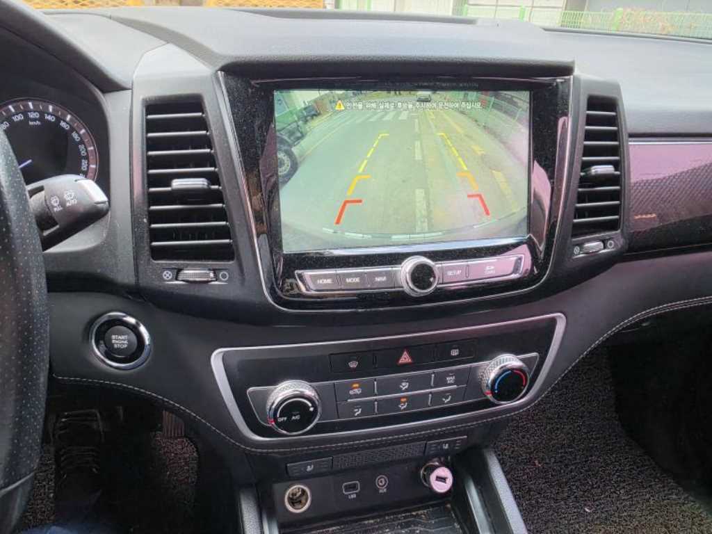 Ssangyong Rexton - Vista 11