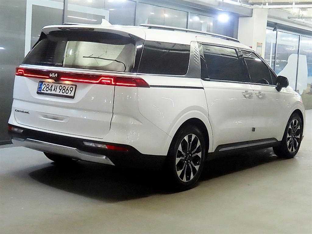 KIA Carnival - Vista 4