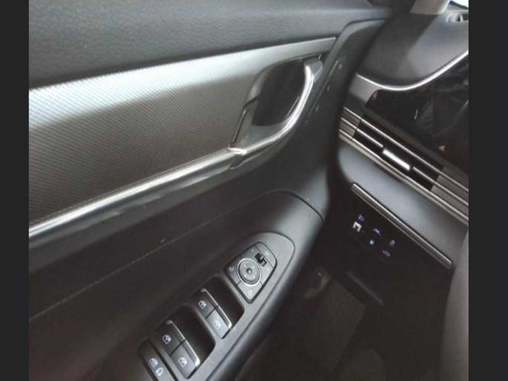 HYUNDAI Grandeur - Vista 3