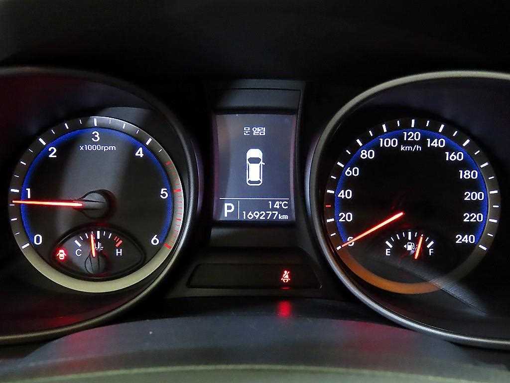 HYUNDAI Santa Fe - Vista 9