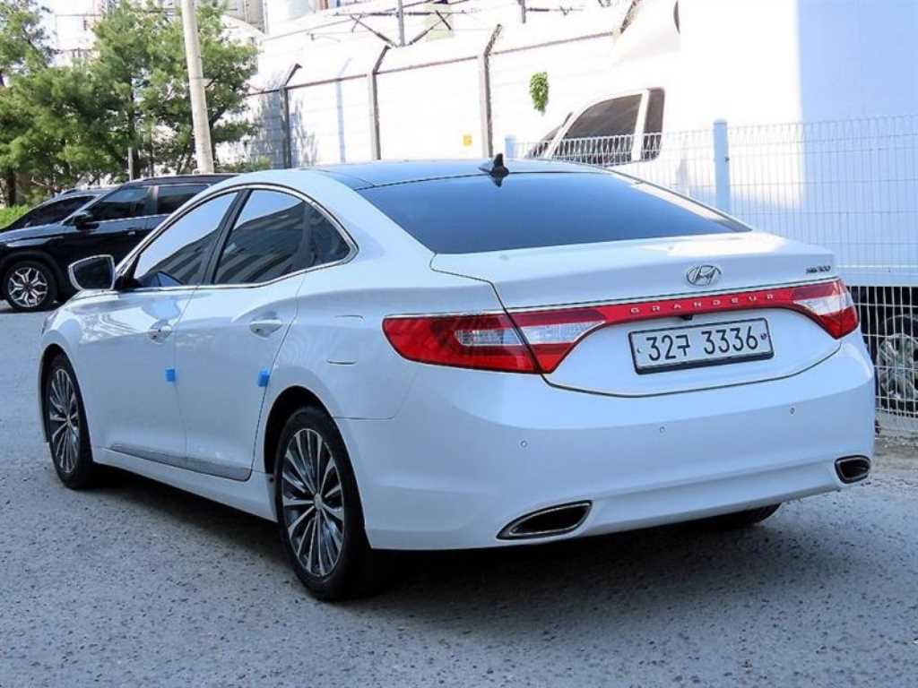 HYUNDAI Grandeur - Vista 3