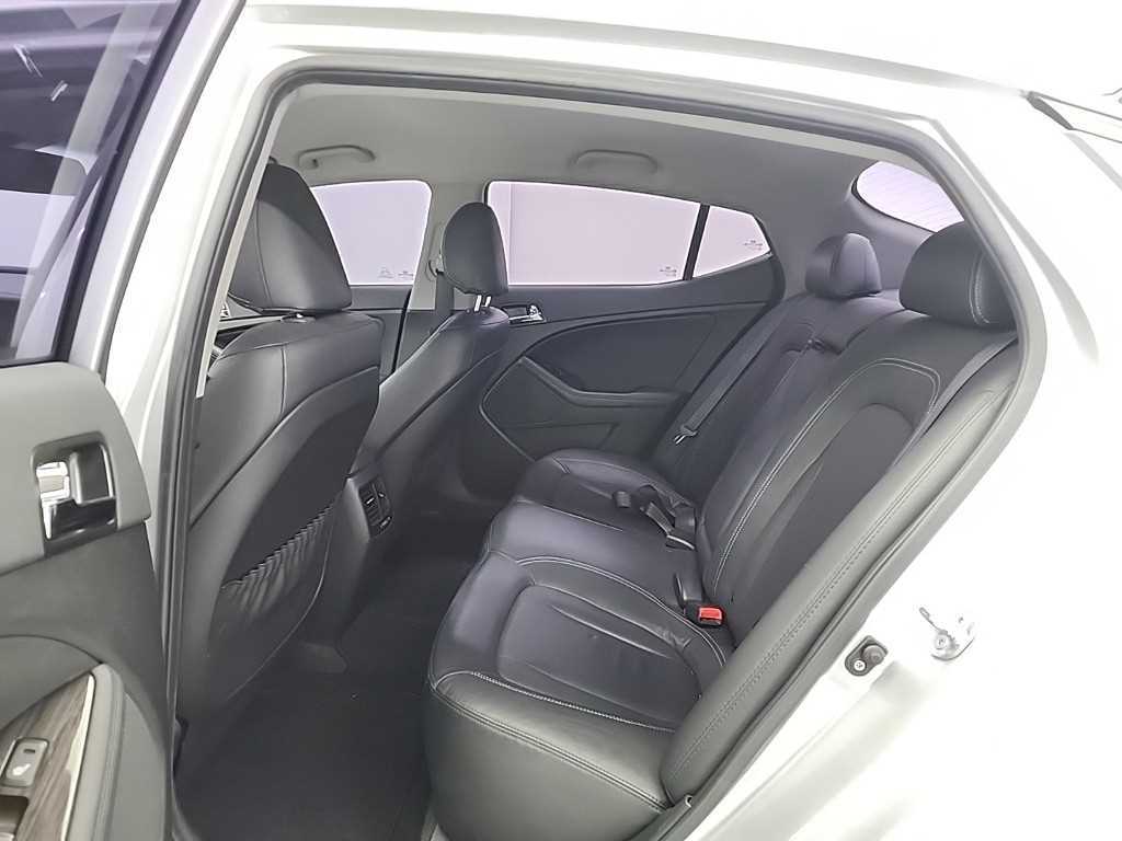 KIA K5 - Vista 12