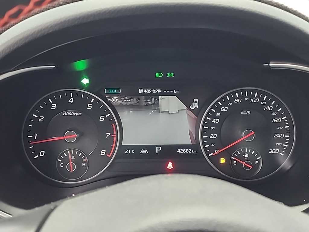 KIA Stinger - Vista 6